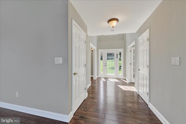 24 LANDAU DR, Westminster, MD 21157