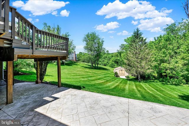 24 LANDAU DR, Westminster, MD 21157