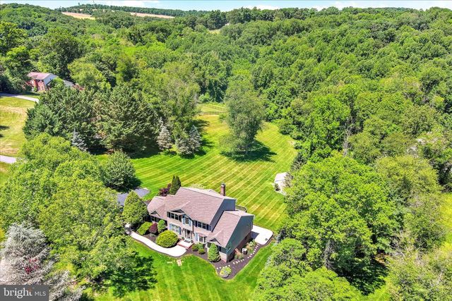 24 LANDAU DR, Westminster, MD 21157