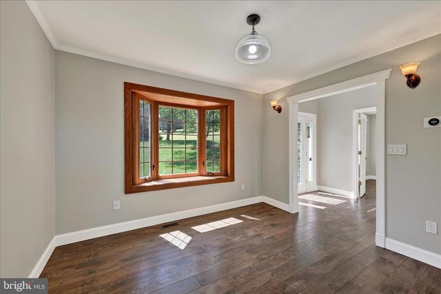 24 LANDAU DR, Westminster, MD 21157