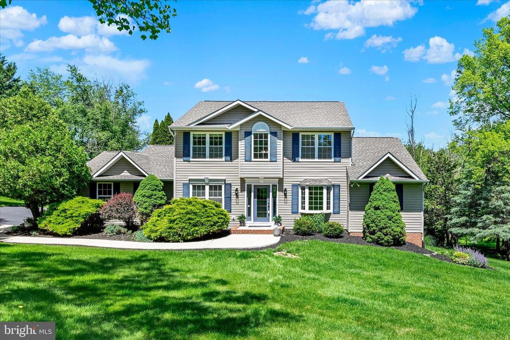 24 LANDAU DR, Westminster, MD 21157