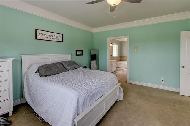 801 NE Sonora Valley Circle, Blue Springs, MO 64014
