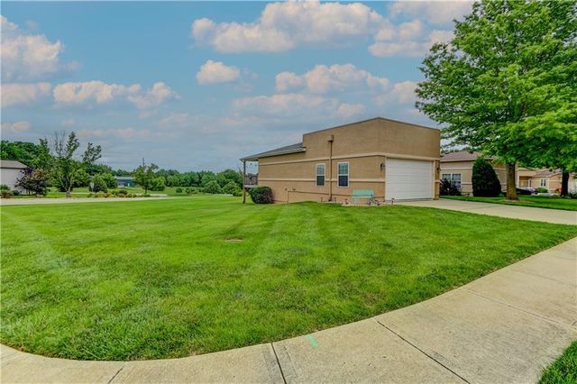 801 NE Sonora Valley Circle, Blue Springs, MO 64014
