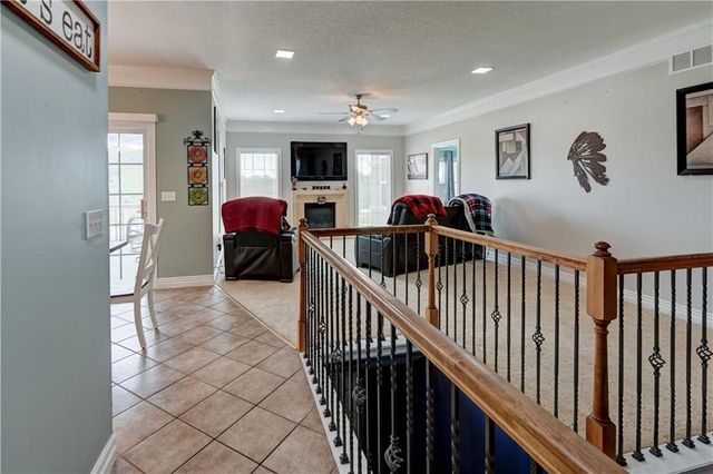 801 NE Sonora Valley Circle, Blue Springs, MO 64014