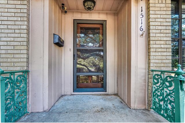 1516 Francis Street, Carrollton, TX 75006