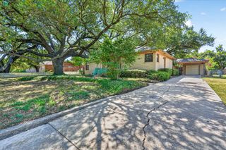 1516 Francis Street, Carrollton, TX 75006