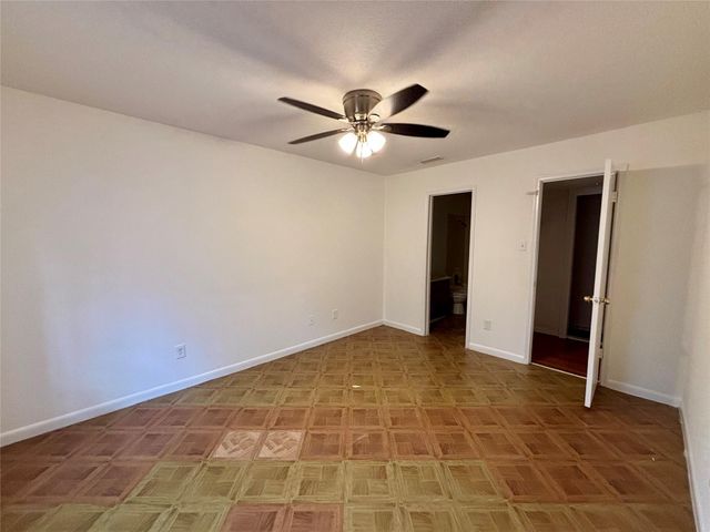 8287 Creekbend Drive 8287, Houston, TX 77071