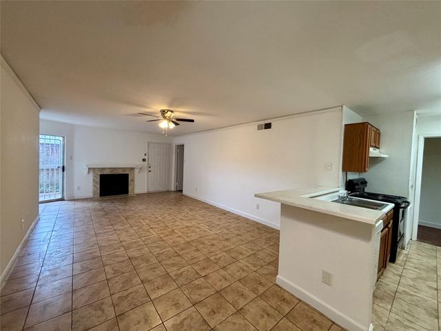 8287 Creekbend Drive 8287, Houston, TX 77071