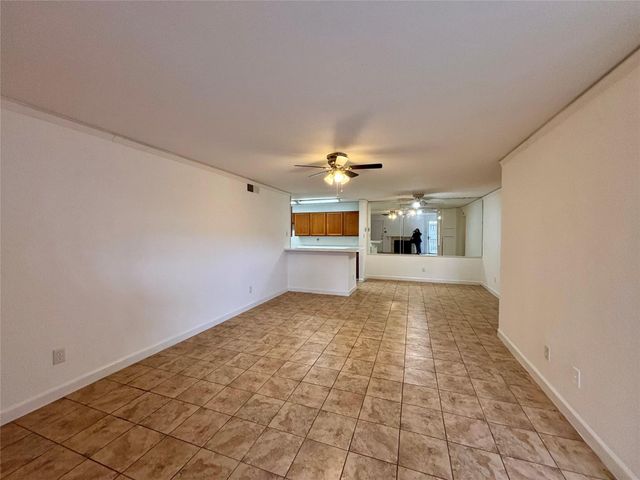 8287 Creekbend Drive 8287, Houston, TX 77071