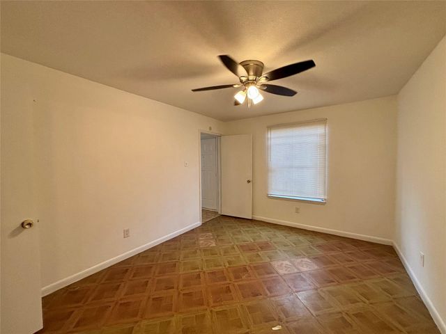 8287 Creekbend Drive 8287, Houston, TX 77071