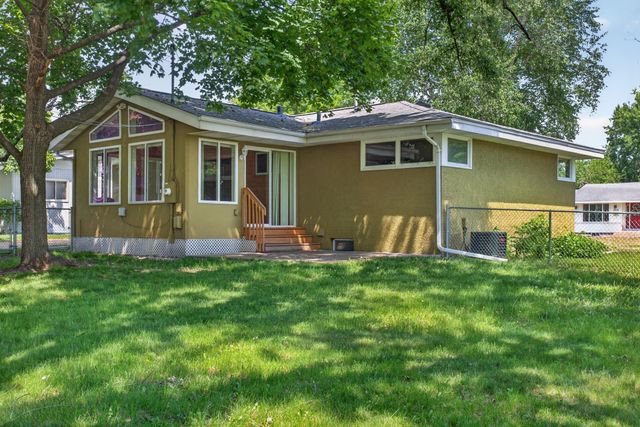 2819 Nash Road, Brooklyn Center, MN 55430