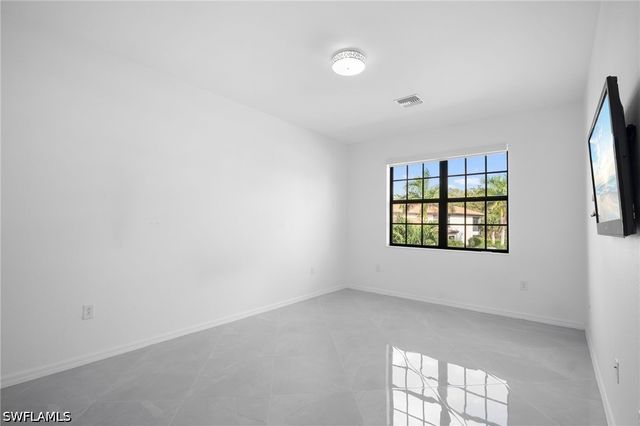 11879 Arboretum Run DR 201, Fort Myers, FL 33913