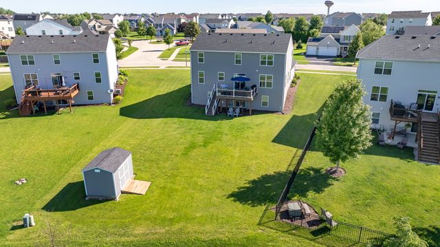 702 Kentshire Drive, Yorkville, IL 60560