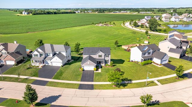 702 Kentshire Drive, Yorkville, IL 60560