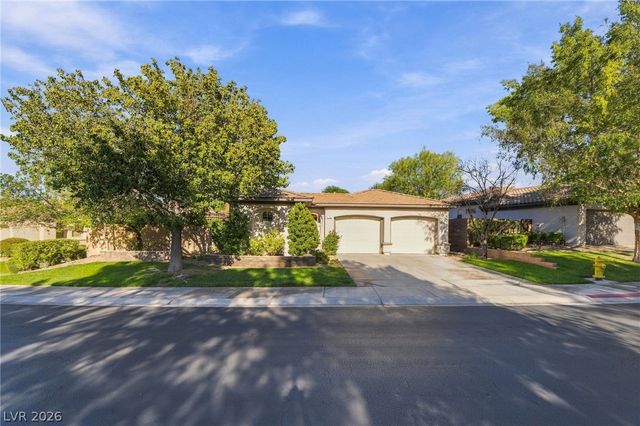 26 Fountainhead Circle, Henderson, NV 89052