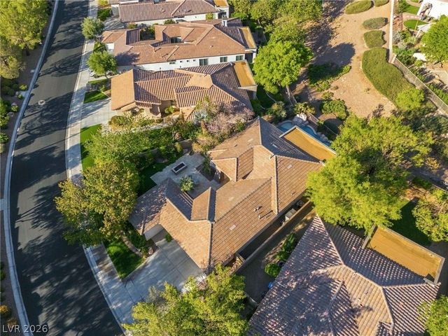 26 Fountainhead Circle, Henderson, NV 89052
