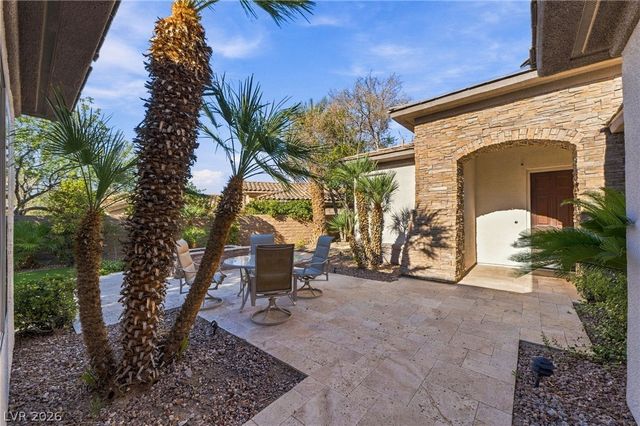 26 Fountainhead Circle, Henderson, NV 89052
