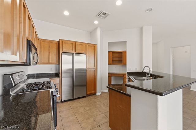 26 Fountainhead Circle, Henderson, NV 89052