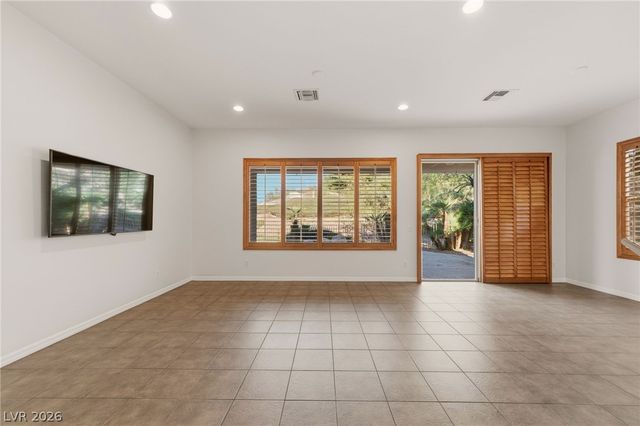 26 Fountainhead Circle, Henderson, NV 89052