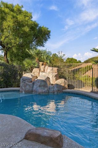 26 Fountainhead Circle, Henderson, NV 89052