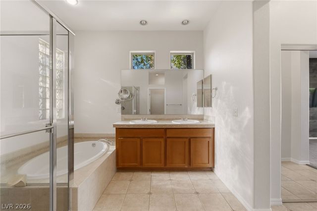 26 Fountainhead Circle, Henderson, NV 89052