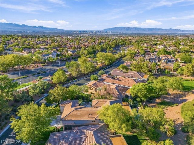 26 Fountainhead Circle, Henderson, NV 89052