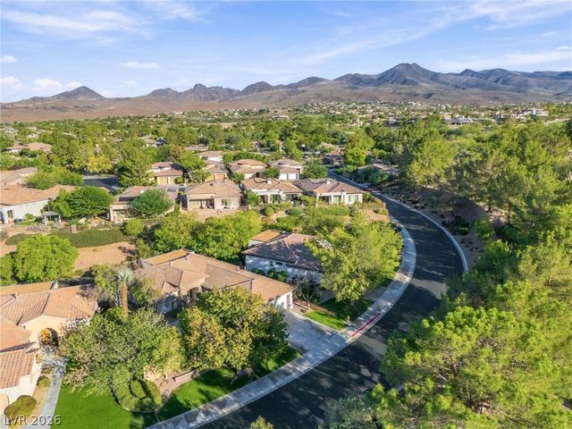 26 Fountainhead Circle, Henderson, NV 89052