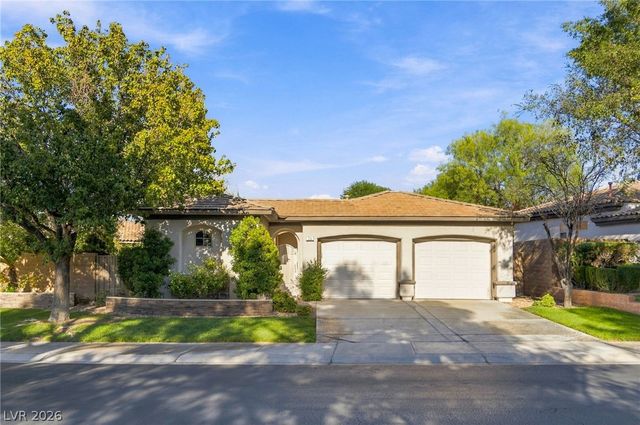 26 Fountainhead Circle, Henderson, NV 89052