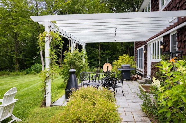 1295 Lime Kiln Road, Charlotte, VT 05445