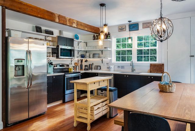 1295 Lime Kiln Road, Charlotte, VT 05445