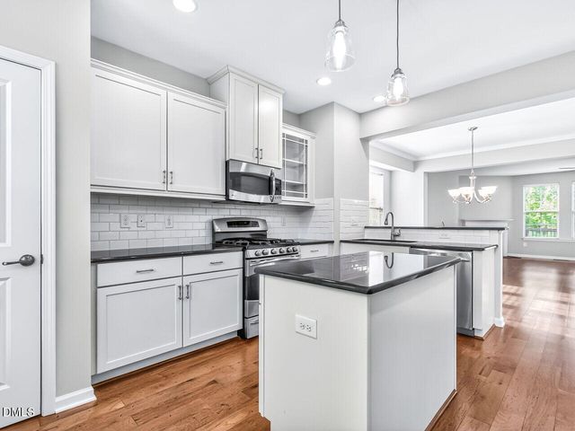 5617 Wade Park, Raleigh, NC 27607