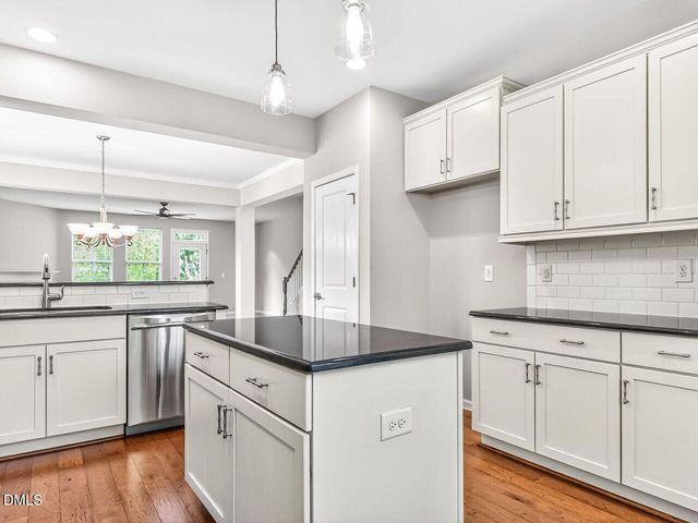 5617 Wade Park, Raleigh, NC 27607