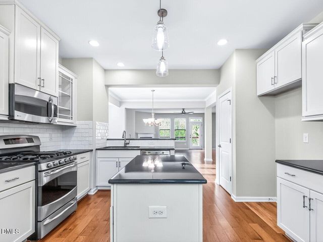 5617 Wade Park, Raleigh, NC 27607