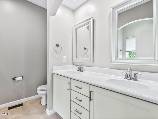 5617 Wade Park, Raleigh, NC 27607