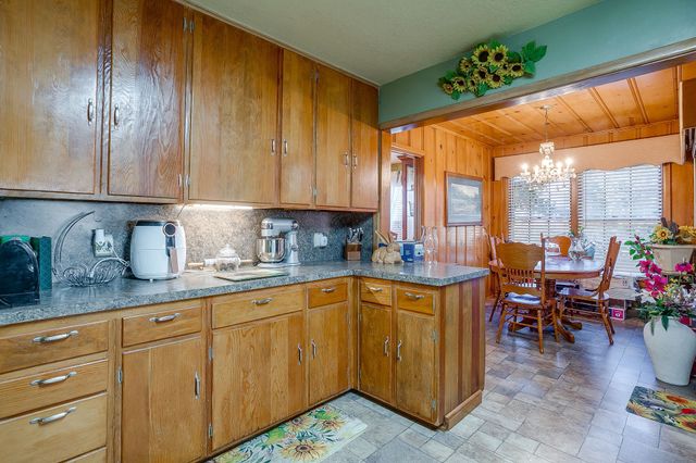 703 E Morgan, Meridian, TX 76665