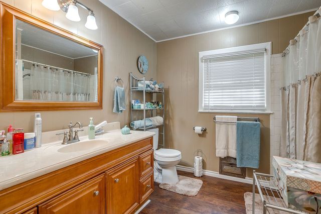 703 E Morgan, Meridian, TX 76665