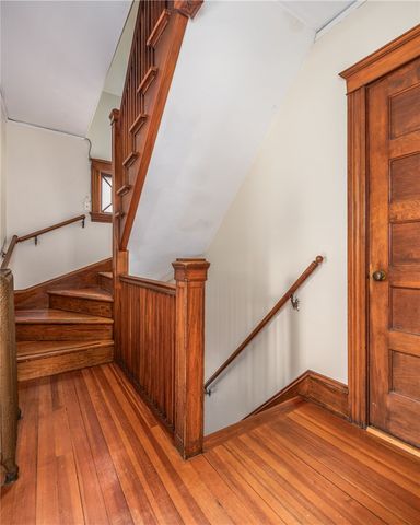 78 Grotto Avenue, Providence, RI 02906