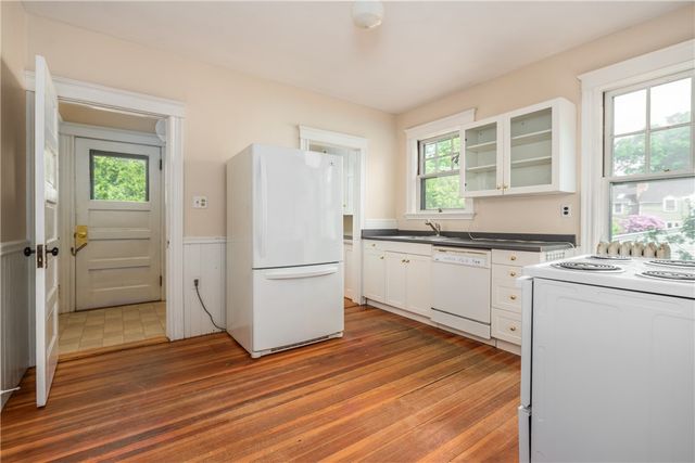 78 Grotto Avenue, Providence, RI 02906