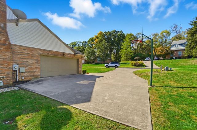 3943 Durango Green Drive, Miami Twp, OH 45002