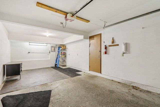 10268 W Parkedge CIRCLE, Franklin, WI 53132