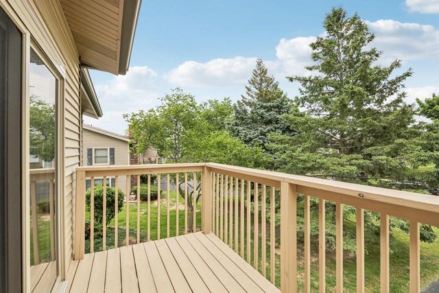 10268 W Parkedge CIRCLE, Franklin, WI 53132
