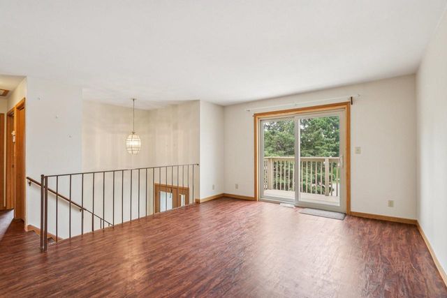 10268 W Parkedge CIRCLE, Franklin, WI 53132