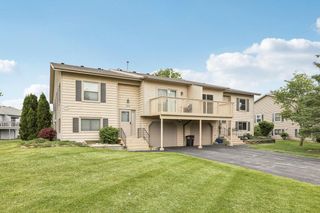 10268 W Parkedge CIRCLE, Franklin, WI 53132