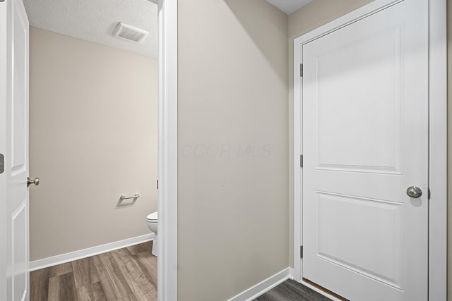 5487 Fawnsbury Court, Powell, OH 43065