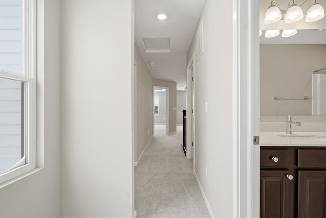 5487 Fawnsbury Court, Powell, OH 43065