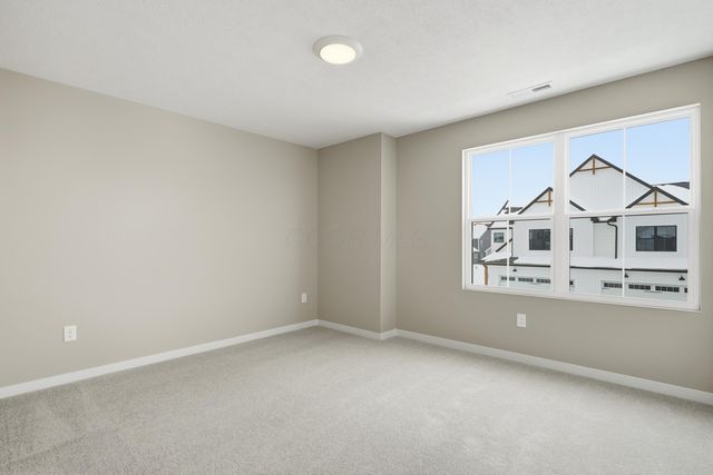 5487 Fawnsbury Court, Powell, OH 43065