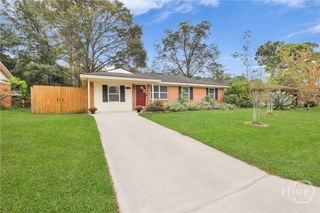 113 N Walz Circle NW, Savannah, GA 31404