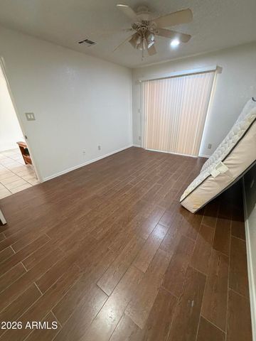 10815 W NORTHERN Avenue 134, Glendale, AZ 85307
