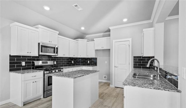 818 Copper Street, Lowell, AR 72745