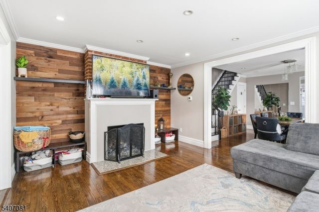 32 Elmwood Ter, Irvington Twp., NJ 07111